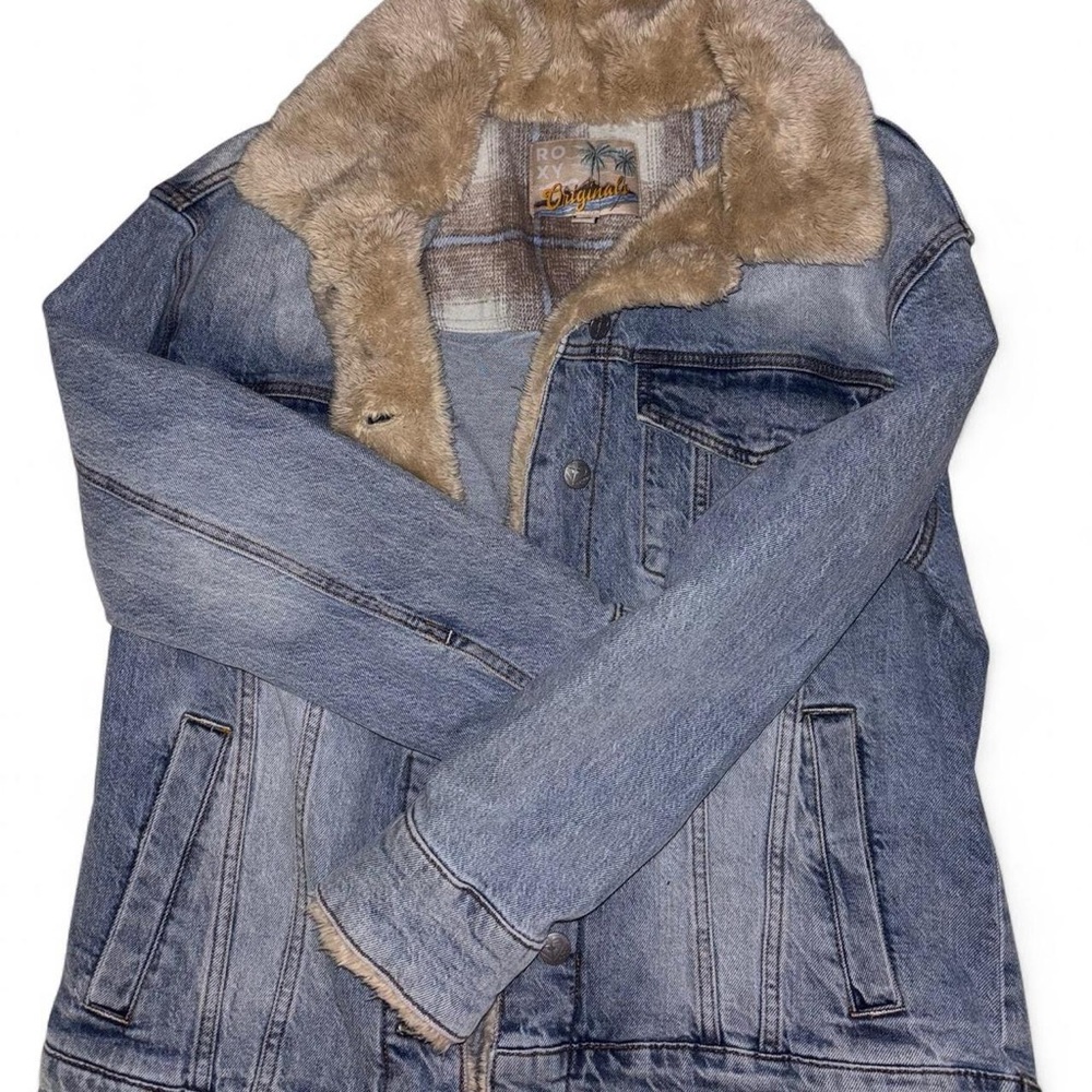 Roxy Light Blue Denim Jacket with Tan Faux Fur